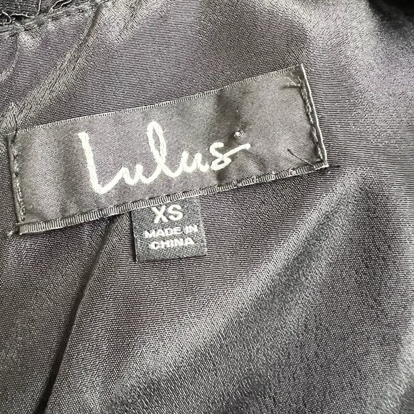 Lulus Mini Dress Black Lace V-Neck In This Moment Skater Sleeveless LBD Size‎ XS - Picture 7 of 10